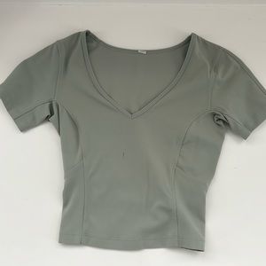 Lululemon align t shirt in the color palm court